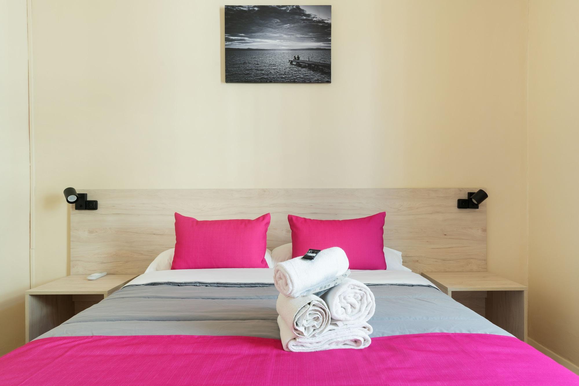 Red Nest Valence