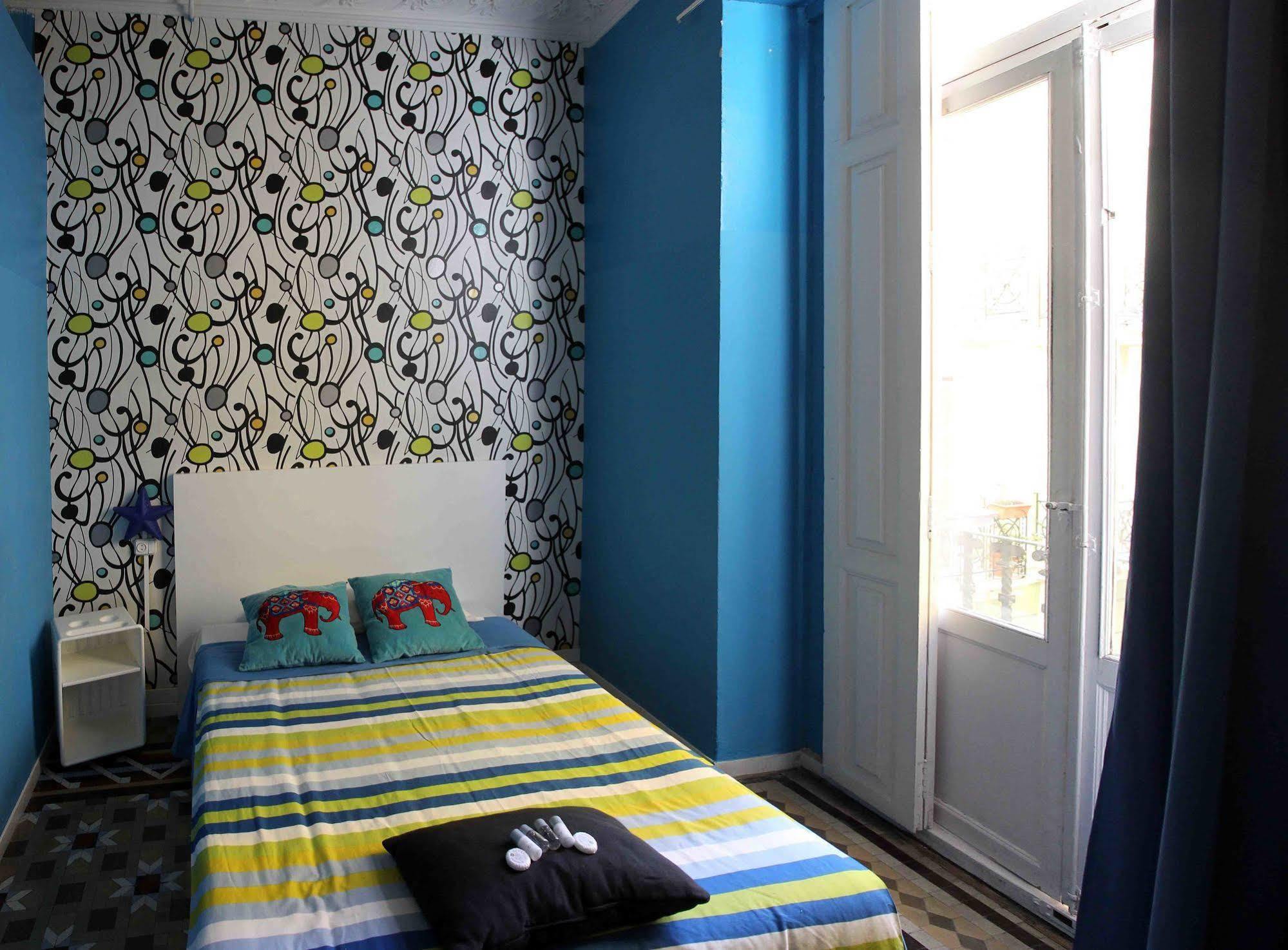 Red Nest Valence